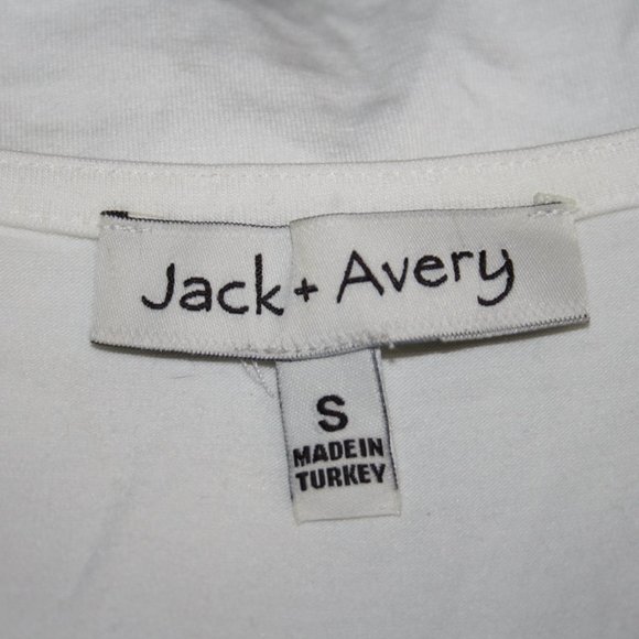 🤍🧵 White Crochet Collar Blouse · Jack & Avery · Size Small - Picture 2 of 5